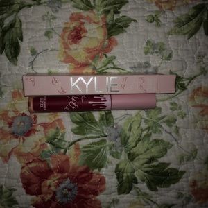 Kylie Cosmetics birthday edition lip gloss